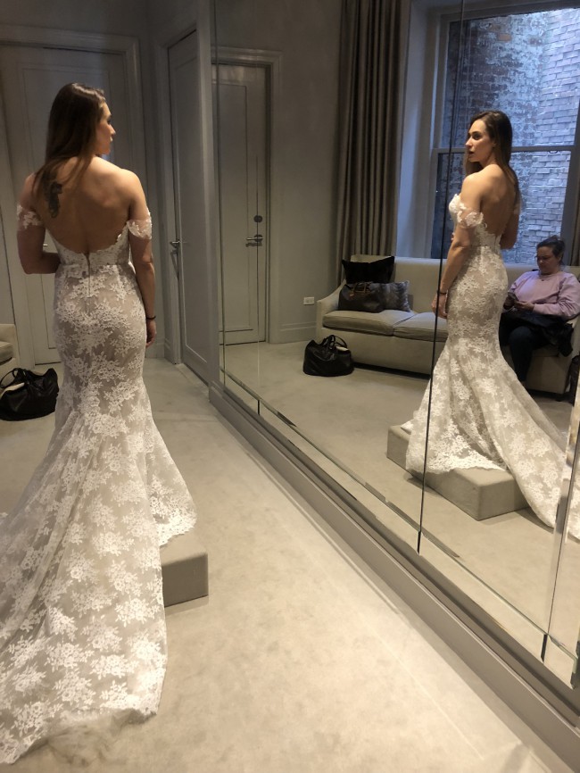 monique lhuillier veil