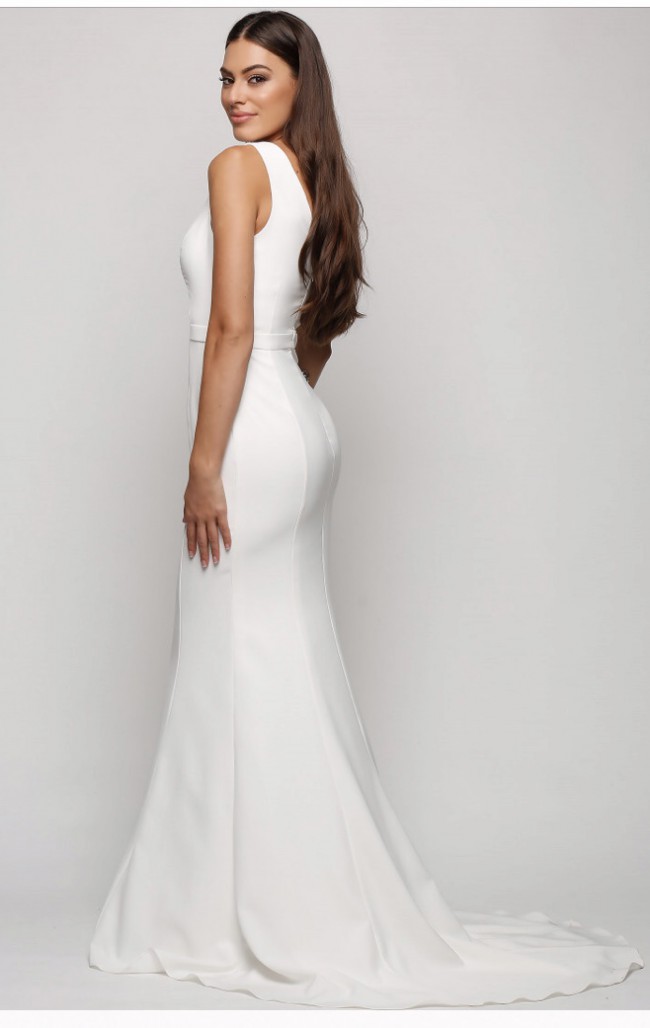 vera gown