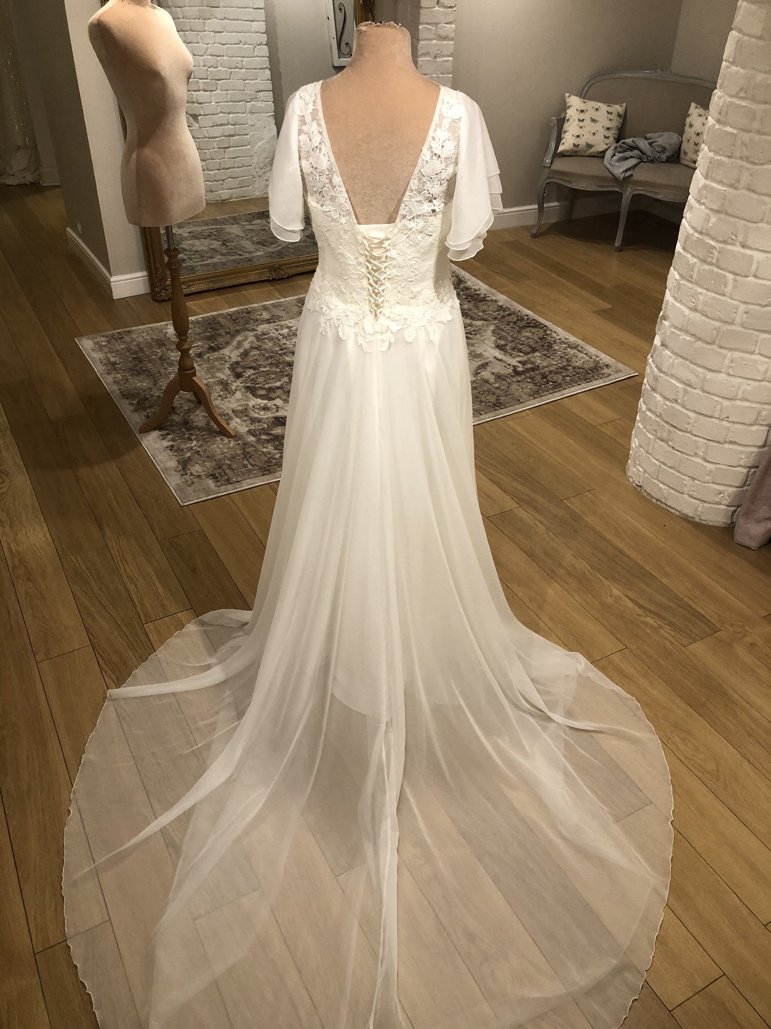 Agnes Bridal LO-148T/02/4 Sample Wedding Dress Save 91% - Stillwhite