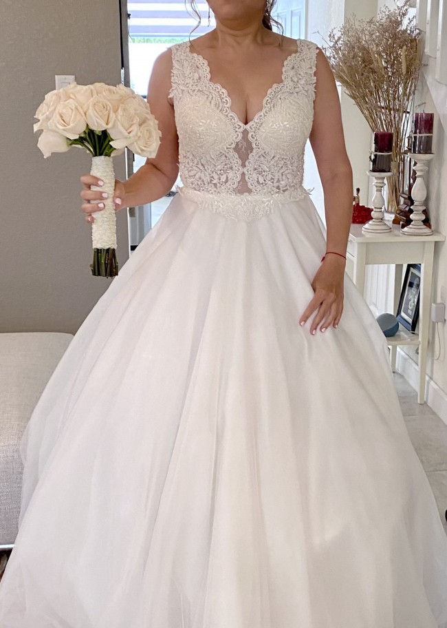 Iryna Kotapska Wedding dress V2144