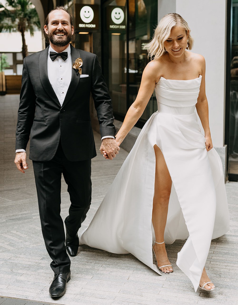 Alex Perry Audrey Wedding Dress Save 26% - Stillwhite