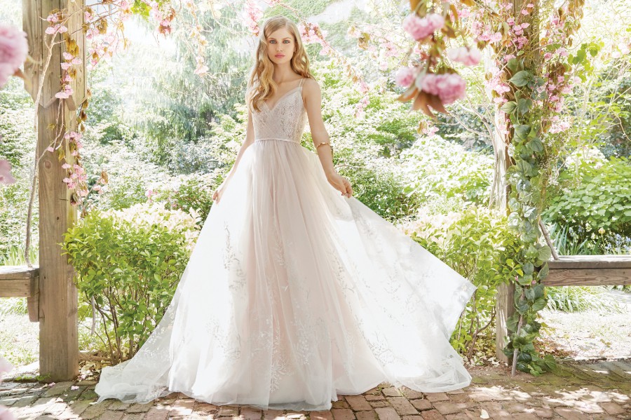 Alvina Valenta Alvina Valenta