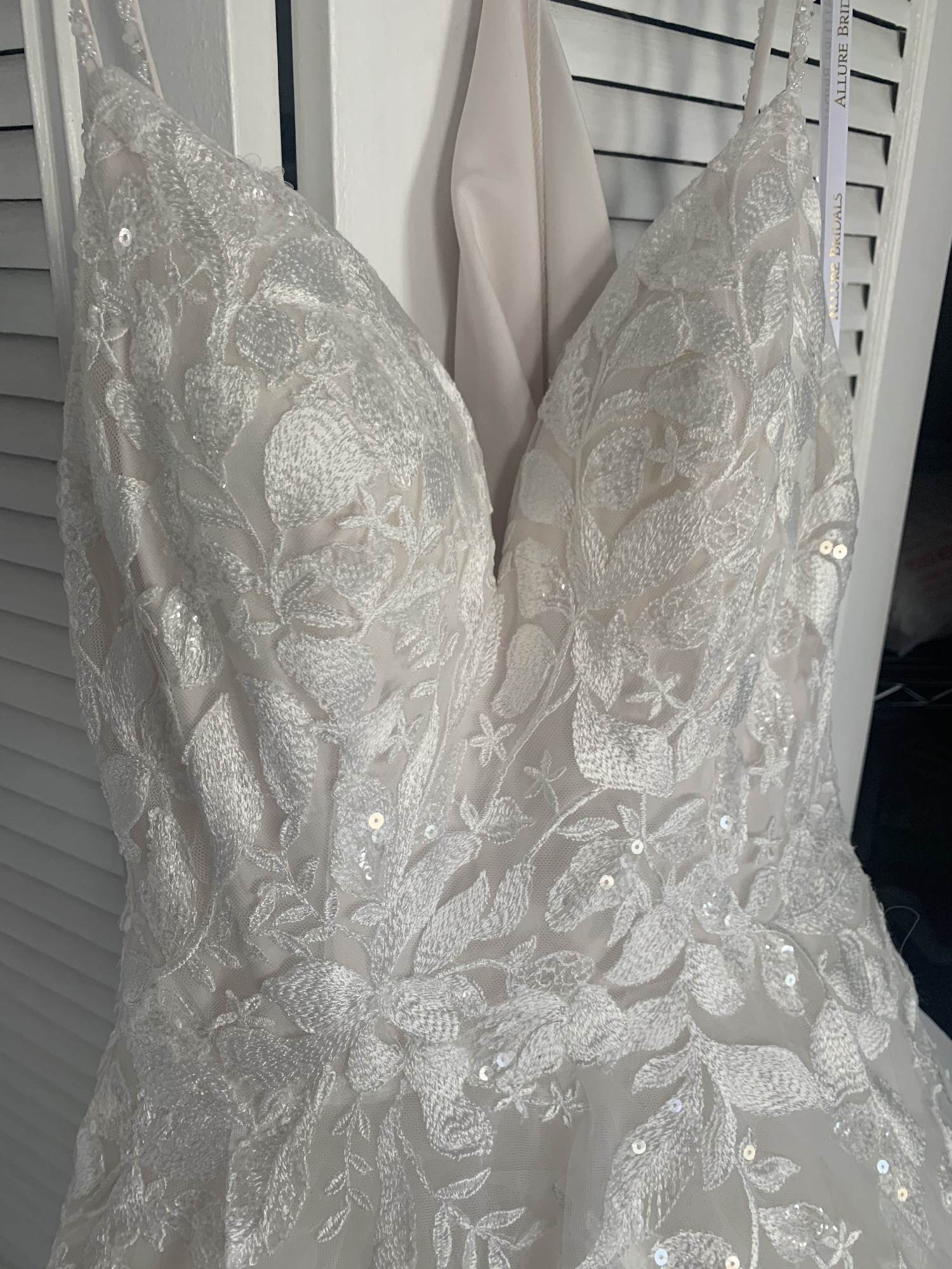Allure Bridals Style Number 9721 New Wedding Dress Save 73 Stillwhite 9841