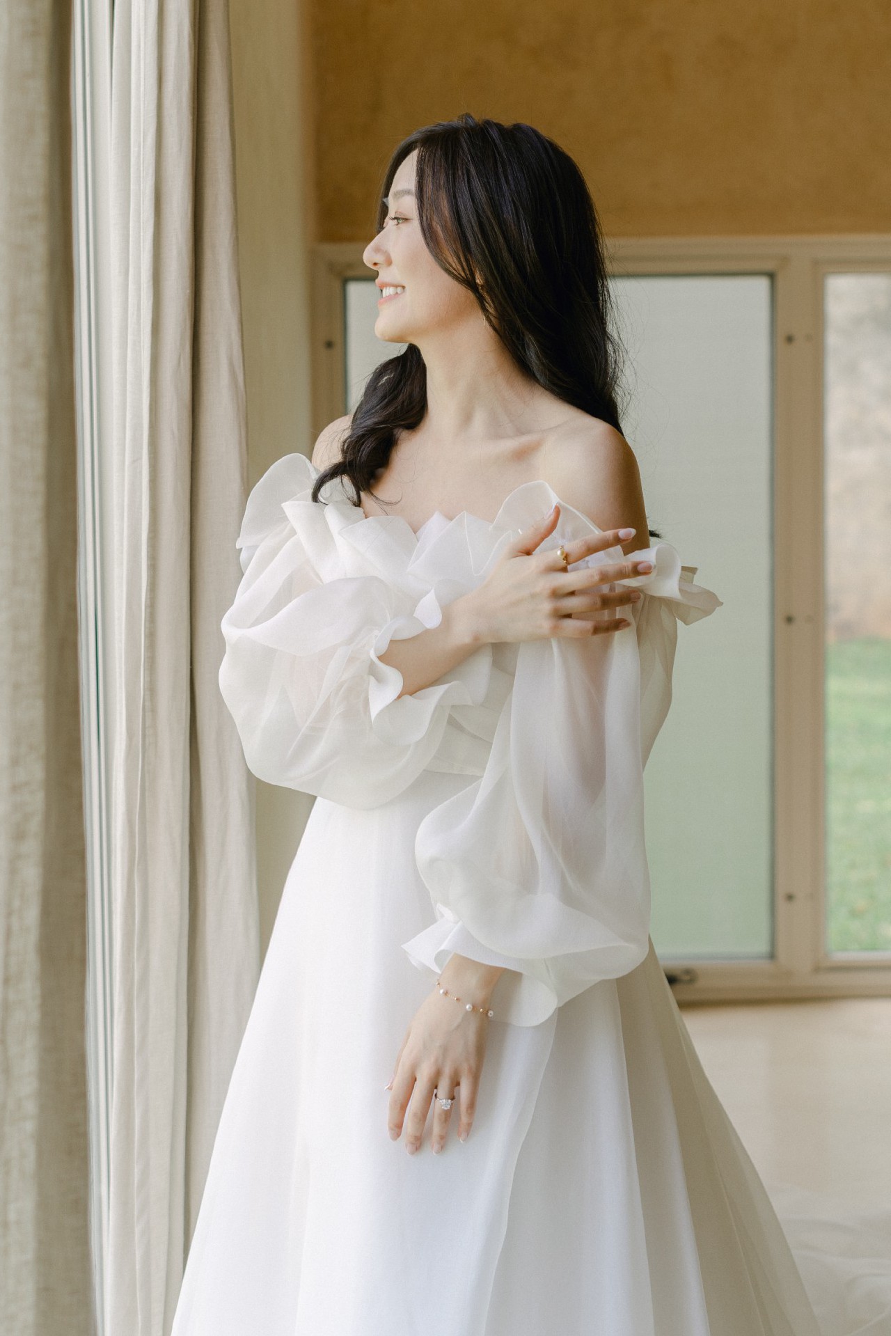 Monique Lhuillier, Unveiled Bridal Collection - AMBROSIA