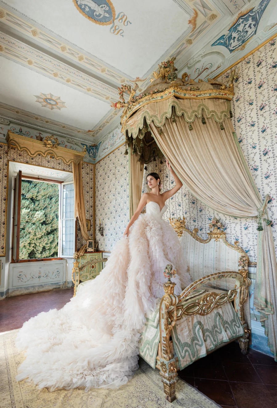Monique Lhuillier Monique Lhuillier