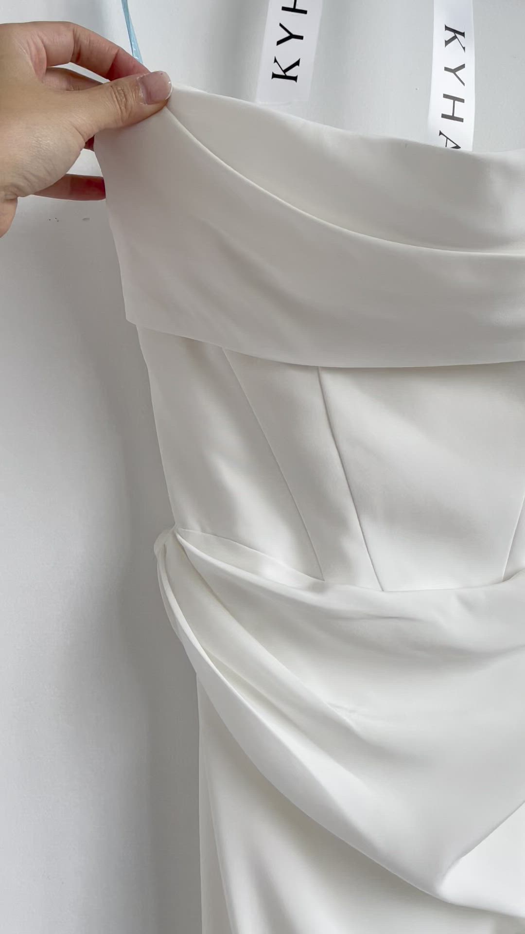 KYHA, Duke Gown