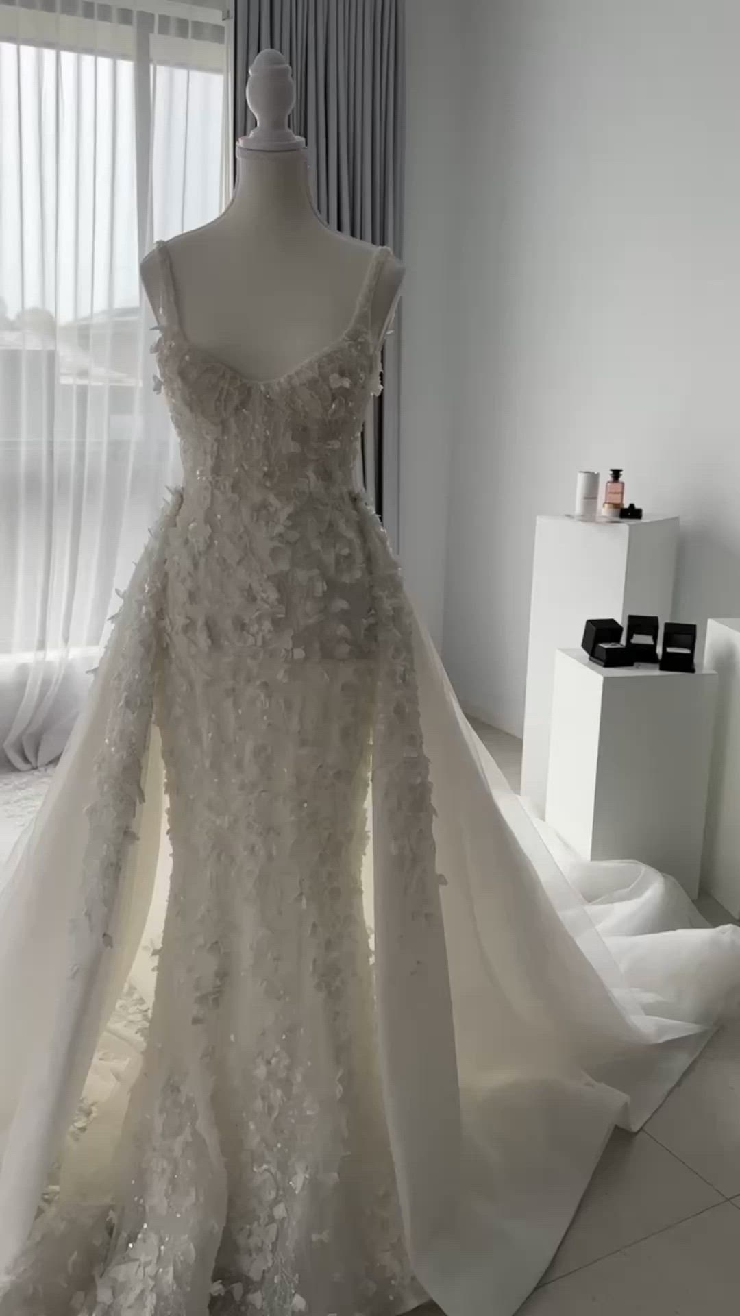 Blanche Bridal, Amberley