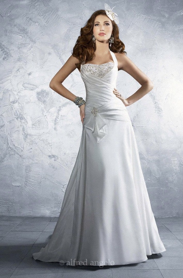 New Ivory Taffeta Bridal Gown Alfred Angelo Diamante Detail on bodice and skirt 