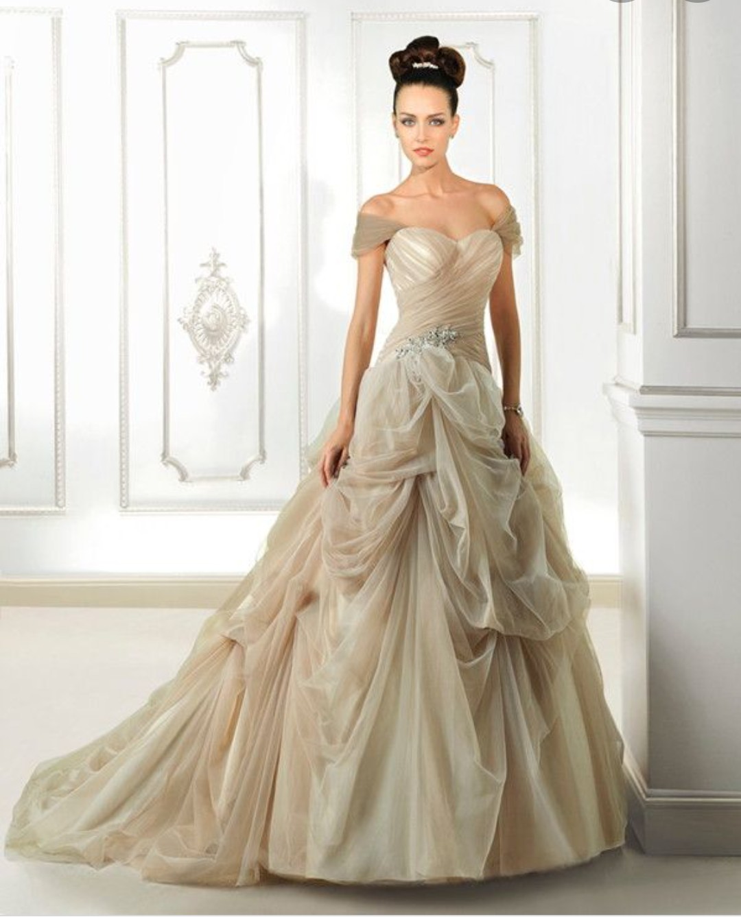Cosmobella Milano Demetrios style 7695 New Wedding Dress Save 86% ...