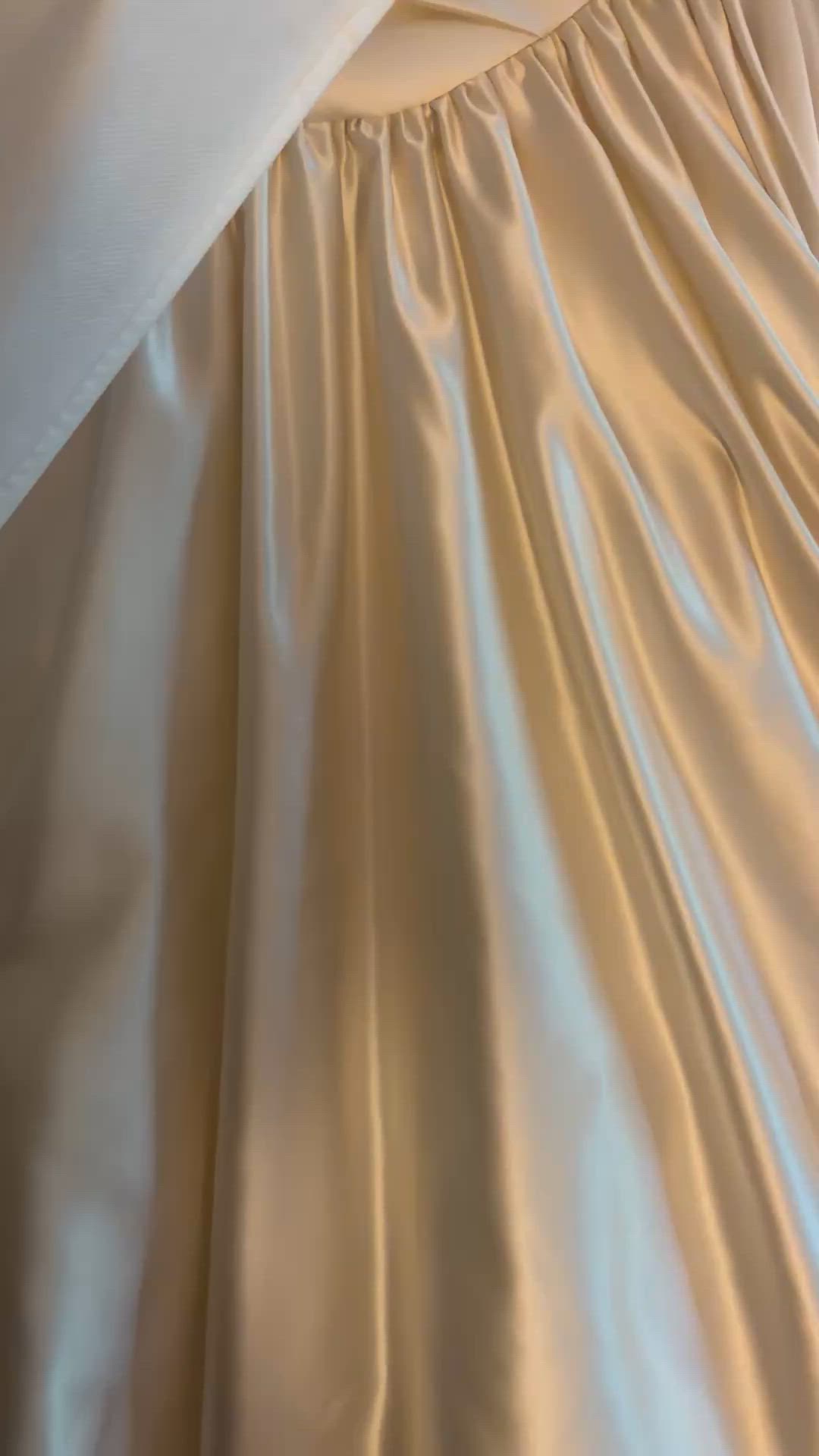 Pronovias Privee, Devonne
