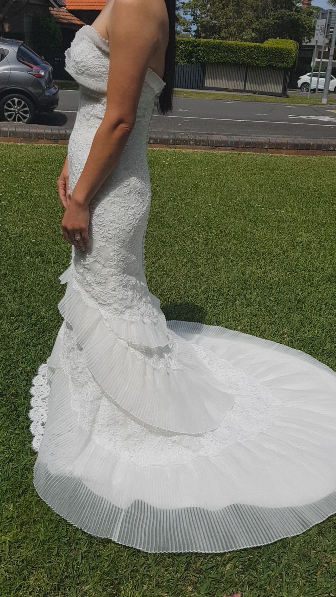 Paloma Blanca, Custom Made