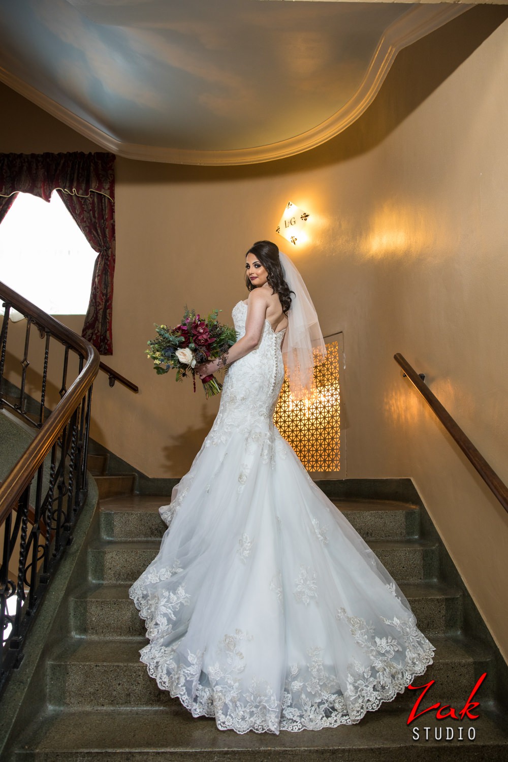  David  Tutera  Danae Preowned Wedding  Dress  on Sale 
