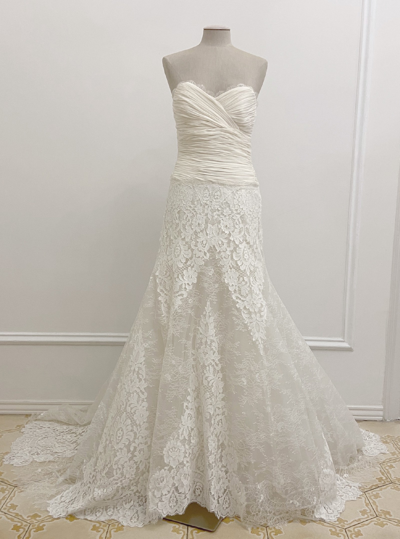Carolina Herrera New Corrina gown New Wedding Dress Save 77% - Stillwhite