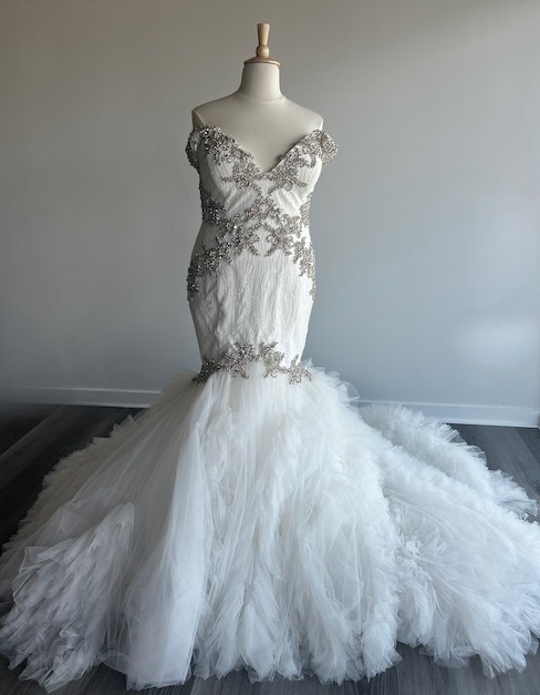 Pantora Bridal, Aster Sample Wedding Dress Save 31% - Stillwhite