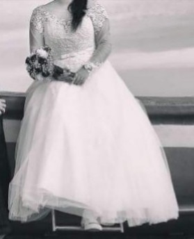Madonna Custom Made Used Wedding Dress On Sale 64 Off Stillwhite