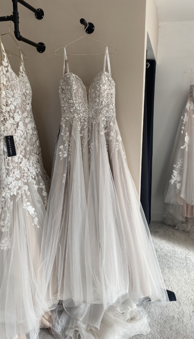 Allure Bridals New Wedding Dress Save 53% - Stillwhite