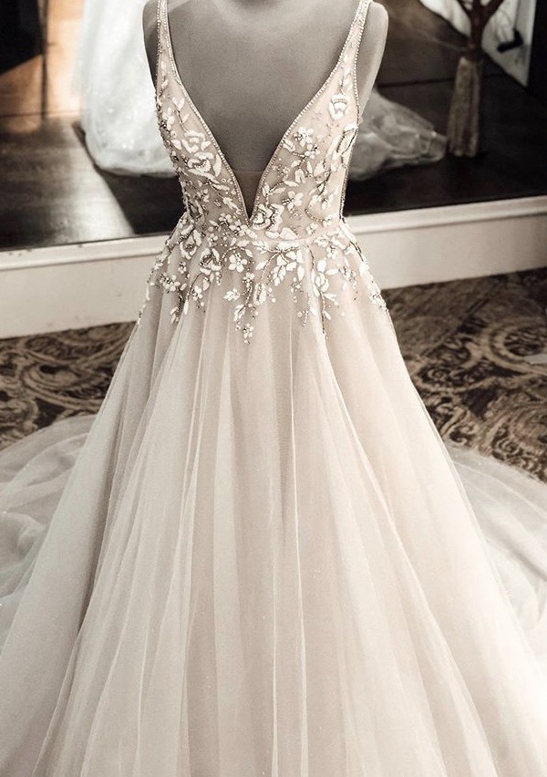 Hayley Paige Lauren gown New Wedding Dress Save 33% - Stillwhite