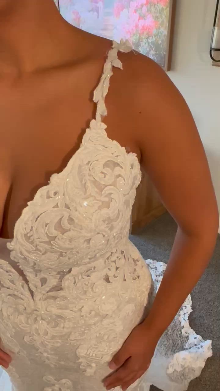 Maggie Sottero, Tuscany Royale