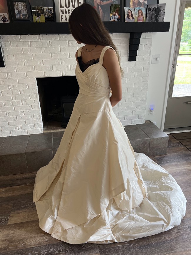 Vera Wang Floriana US4 9号 Vera Wang Floriana US4 9号 Vera Wangxウェディングドレス(レディース