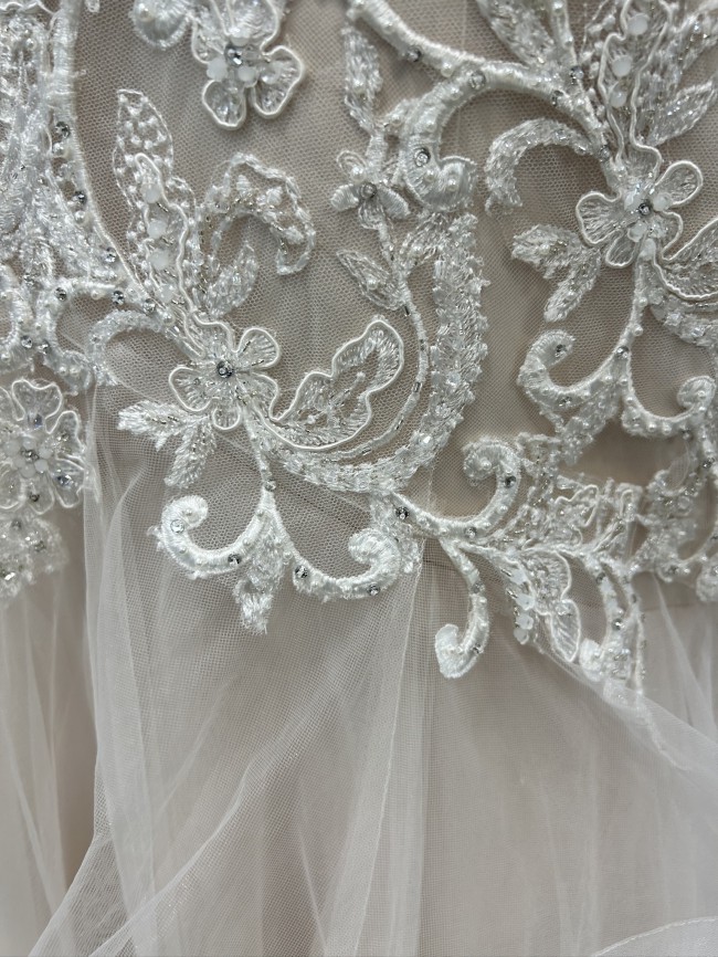 Allure Bridals Sample Wedding Dress Save 84% - Stillwhite