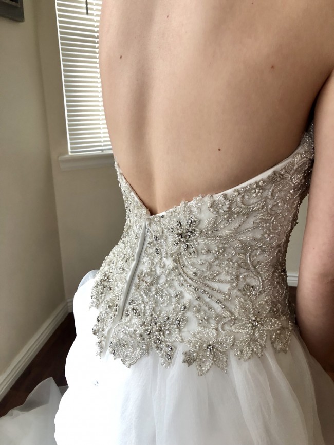 Casablanca Bridal Used Wedding Dress Save 63% - Stillwhite