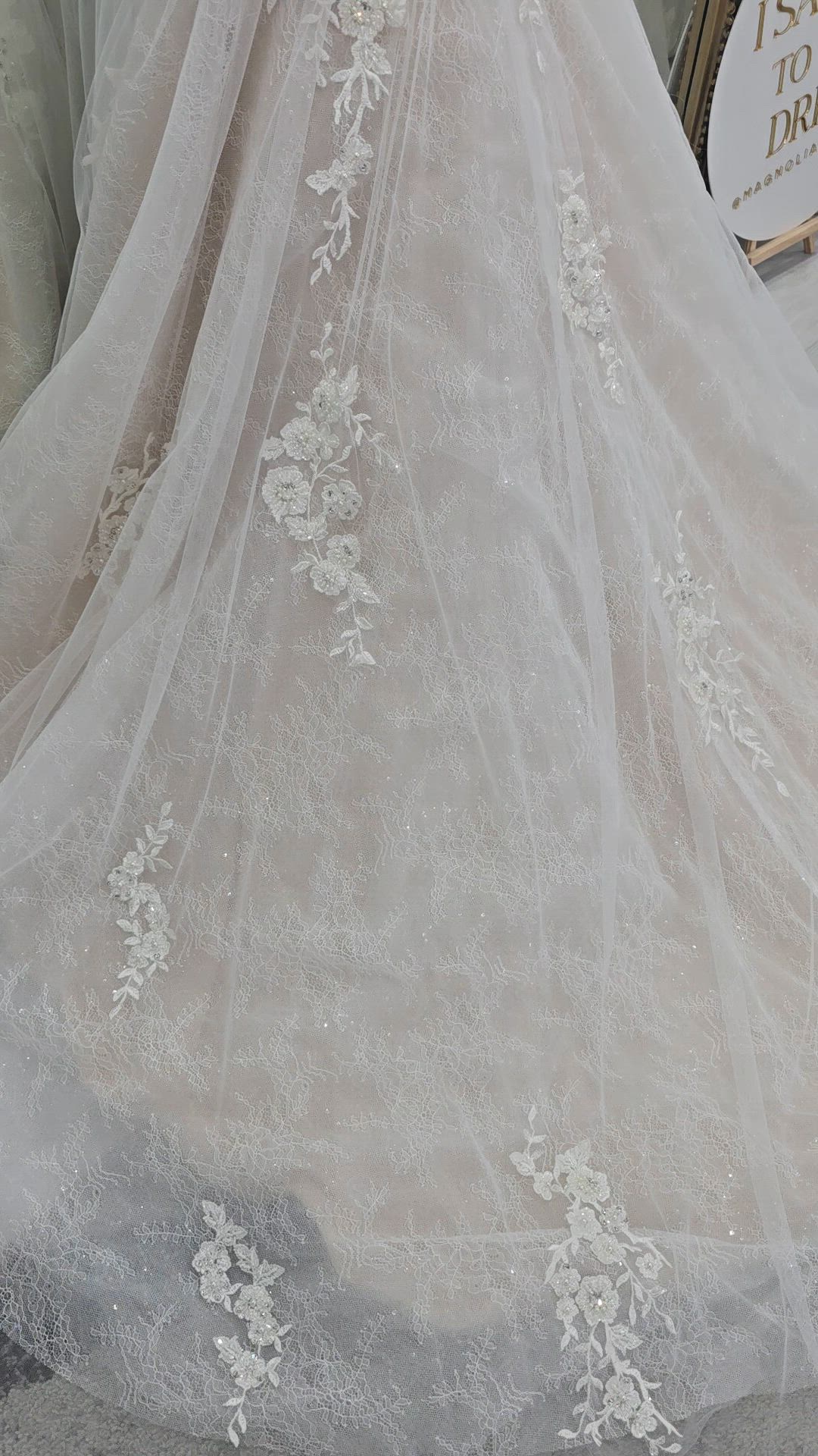 JLM Couture, Seraphina