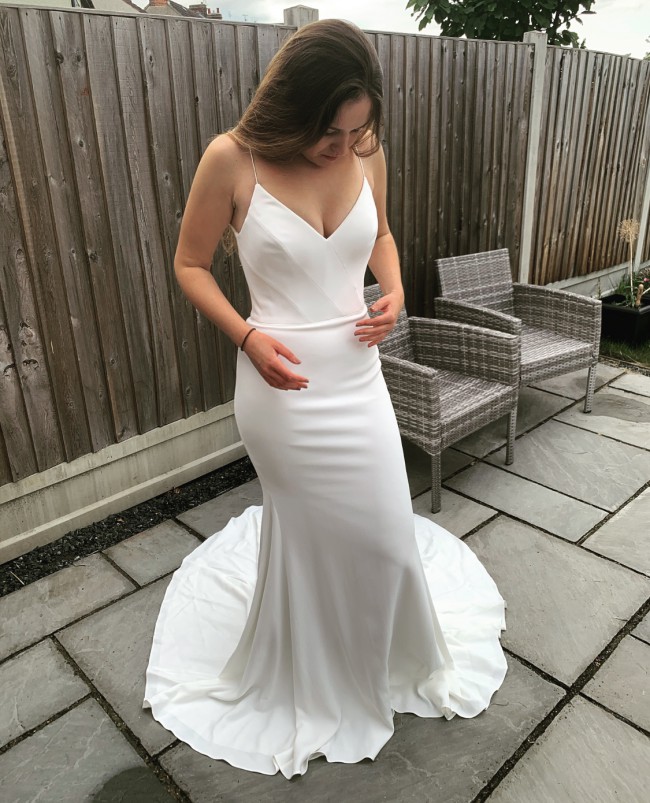 Suzanne Neville Venus New Wedding Dress Save 35 Stillwhite