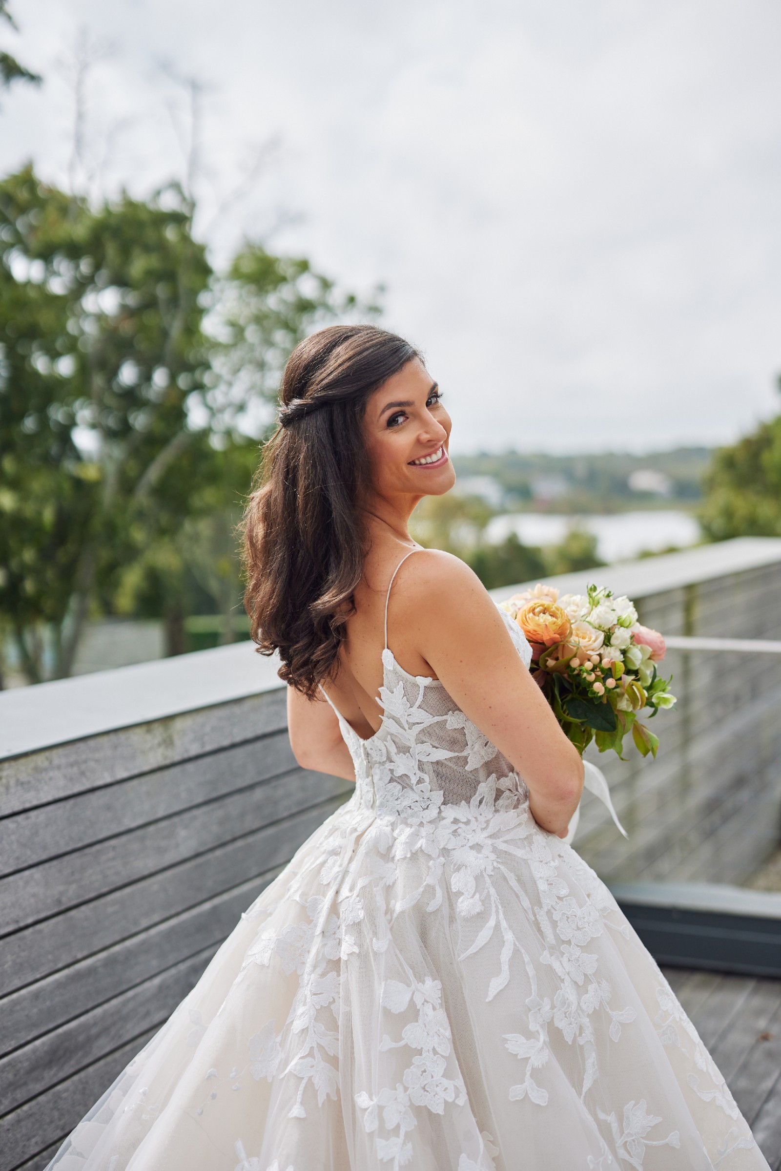 Monique Lhuillier Maeve Wedding Dress Save 38% - Stillwhite