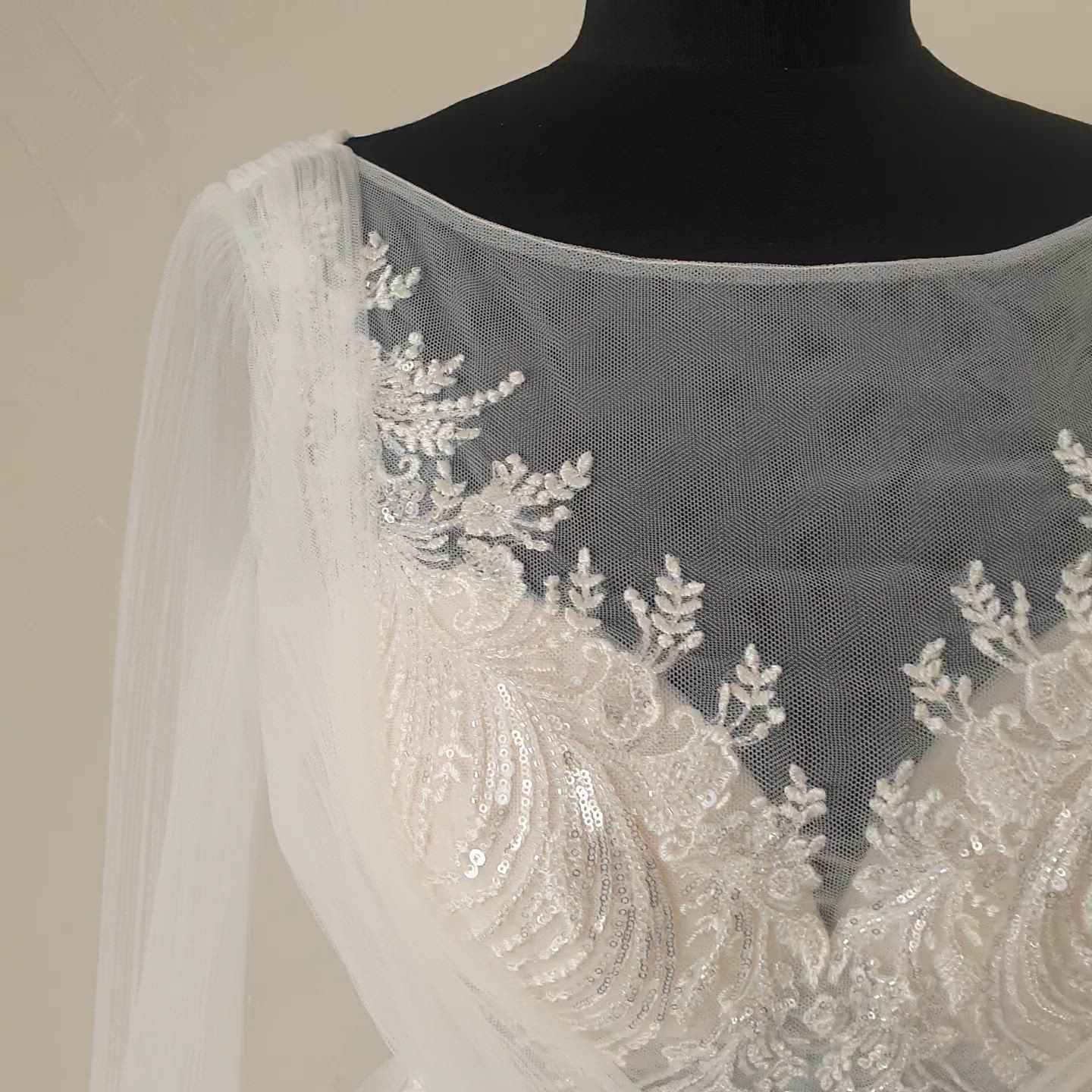 Diamante Sposa, Rebecca