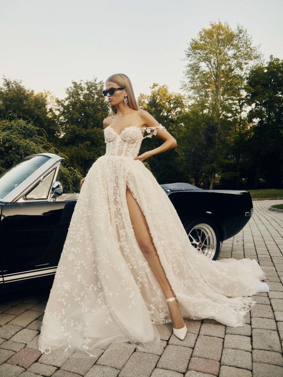 Galia Lahav Galia Lahav