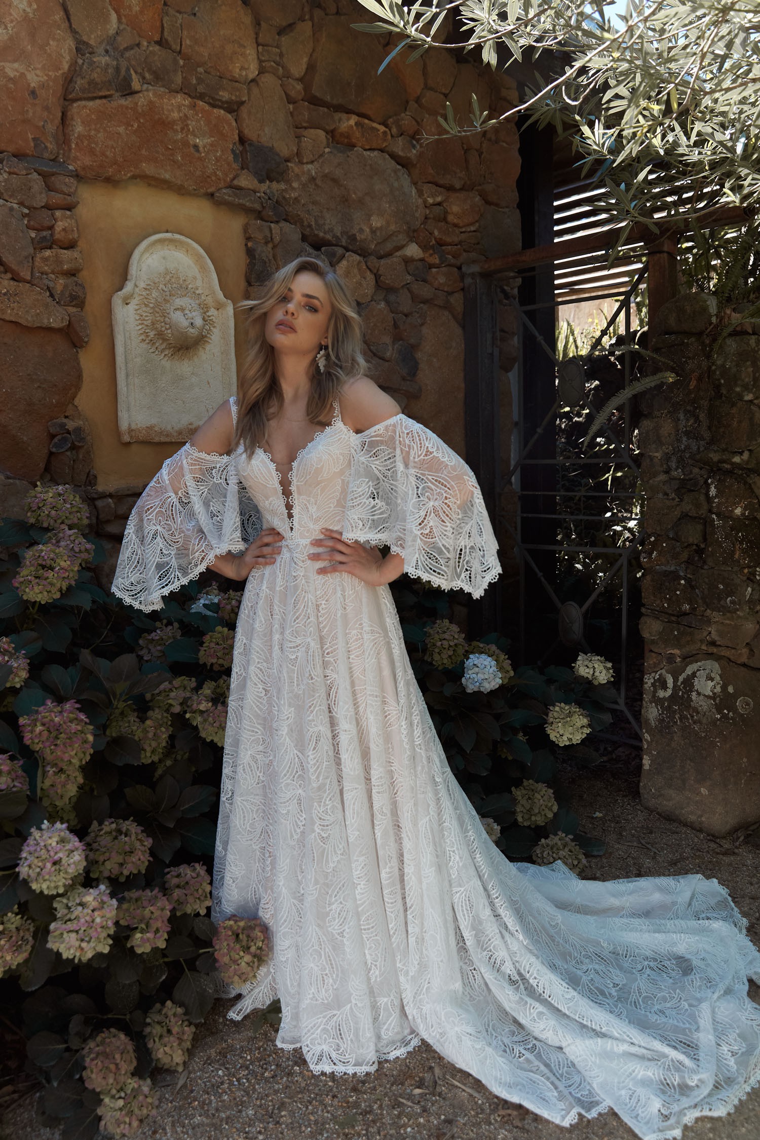 Evie Young Bridal Sawyer Sample Wedding Dress Save 74% - Stillwhite