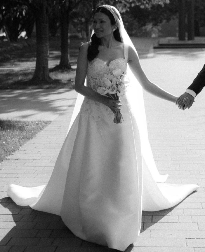 Pronovias, Phoenicia Wedding Dress Save 46% - Stillwhite Pronovias, Phoenicia Wedding Dress Save 46% - Stillwhite