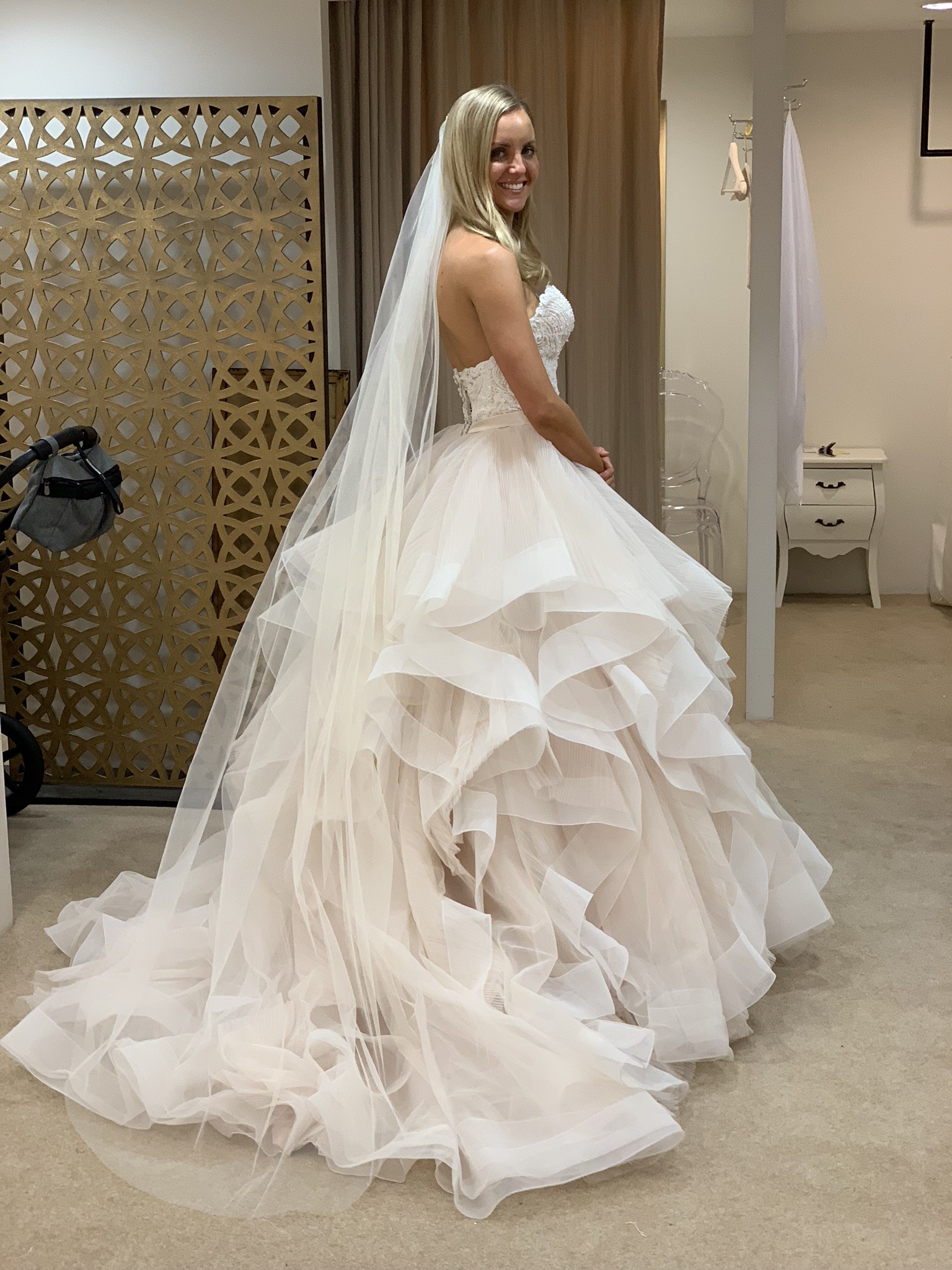 Allure Bridals Preowned Wedding Dress - Stillwhite