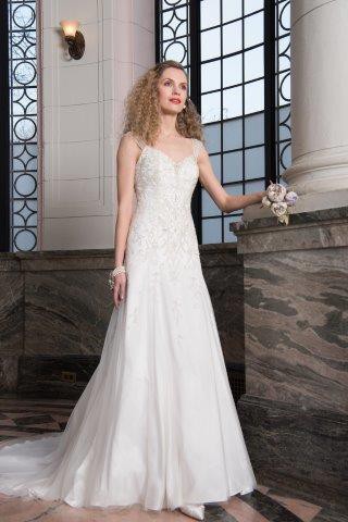 Chloe Jai Begonia Sample Wedding Dress On Sale 72 Off Stillwhite