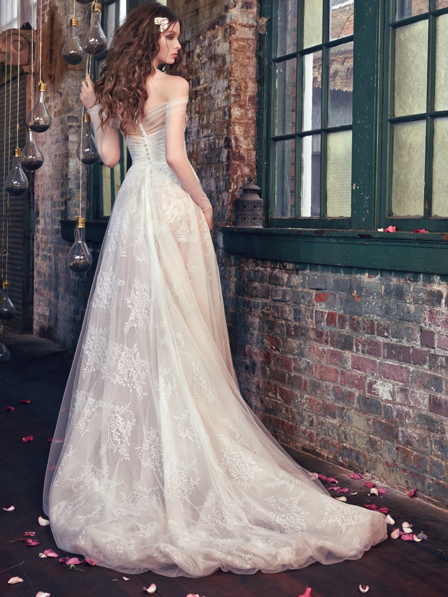 Galia Lahav Galia Lahav