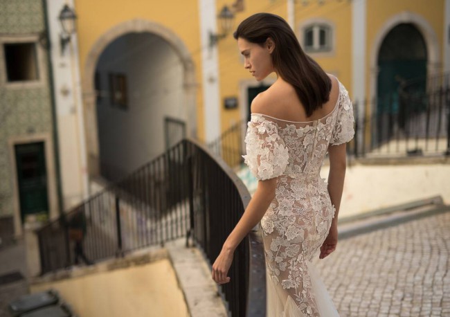 liz martinez sample sale