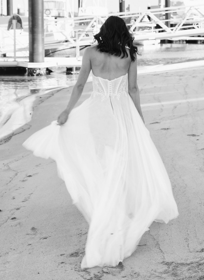 J.Andreatta Bridal Couture Second Hand Wedding Dress Save 75% - Stillwhite