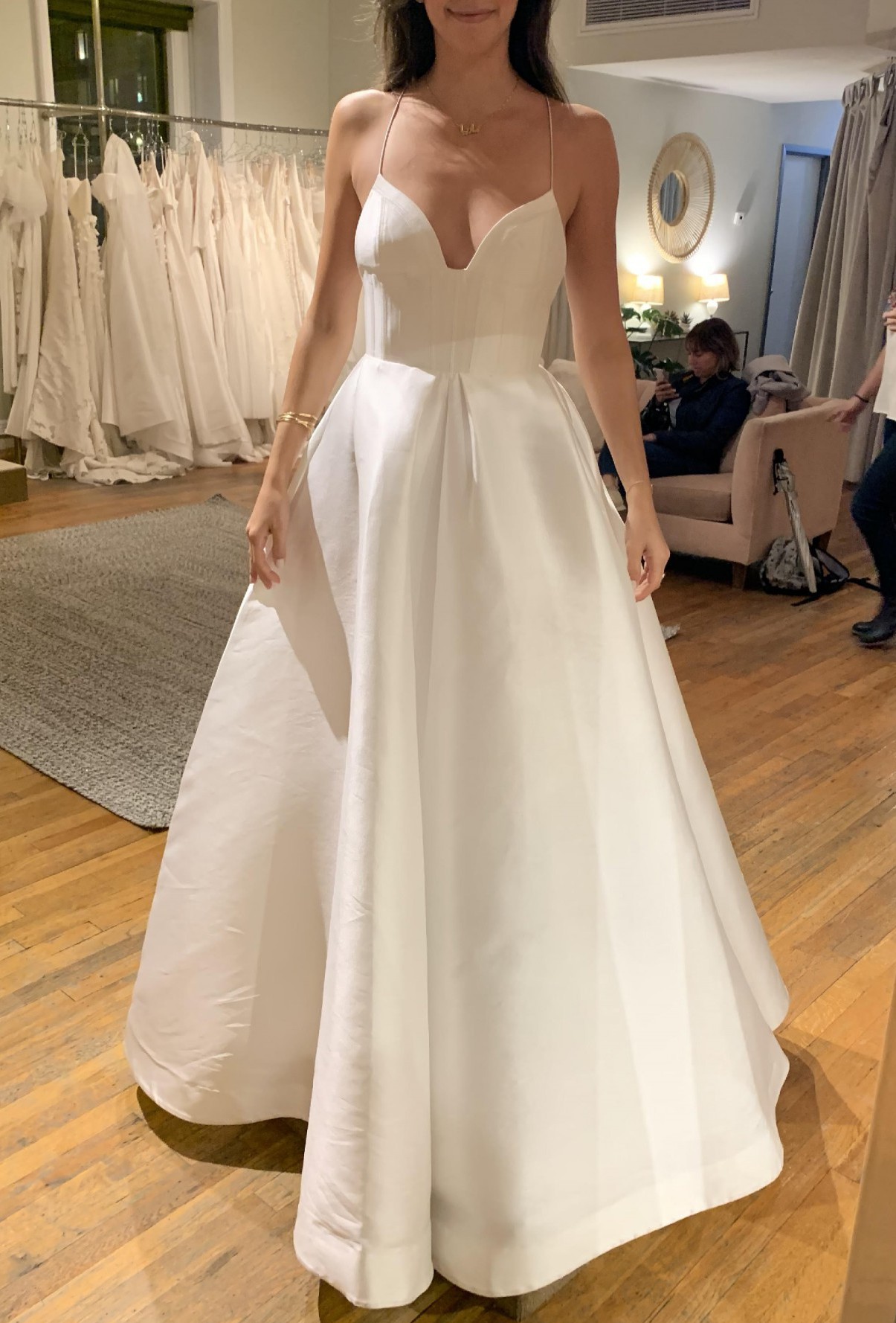 Alex Perry Maddison SS20 Gown New Wedding Dress Save 20% - Stillwhite