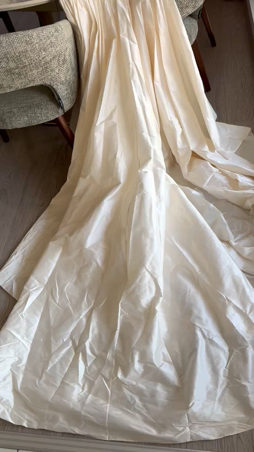 Elie Saab, Karla