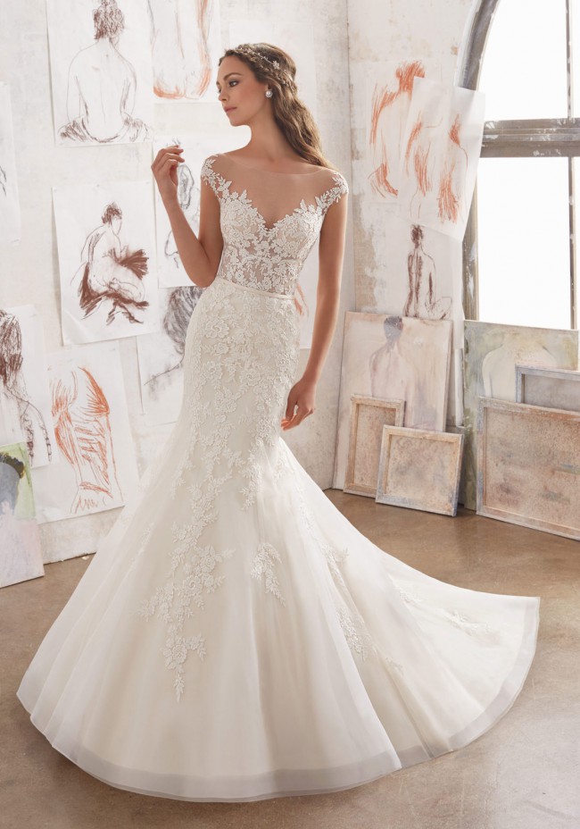 Off the Shoulder Wedding Dresses Size 14