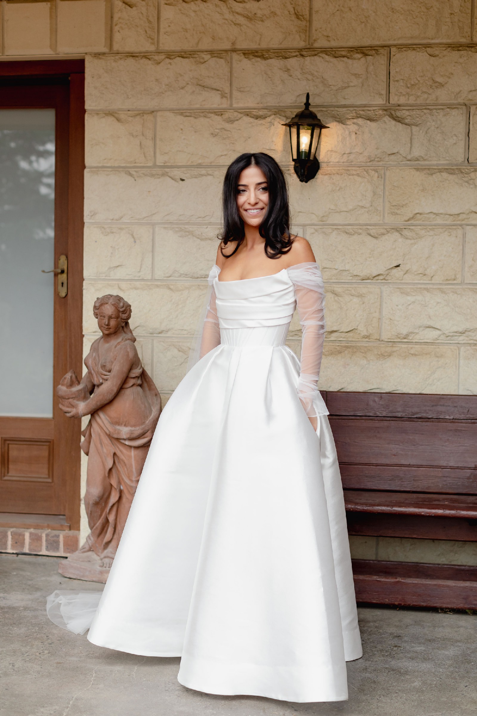 Alex Perry Isobel Gown Wedding Dress Save 38% - Stillwhite