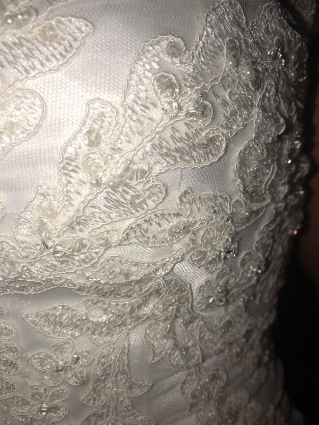 Allure Bridals New Wedding Dress Save 43% - Stillwhite