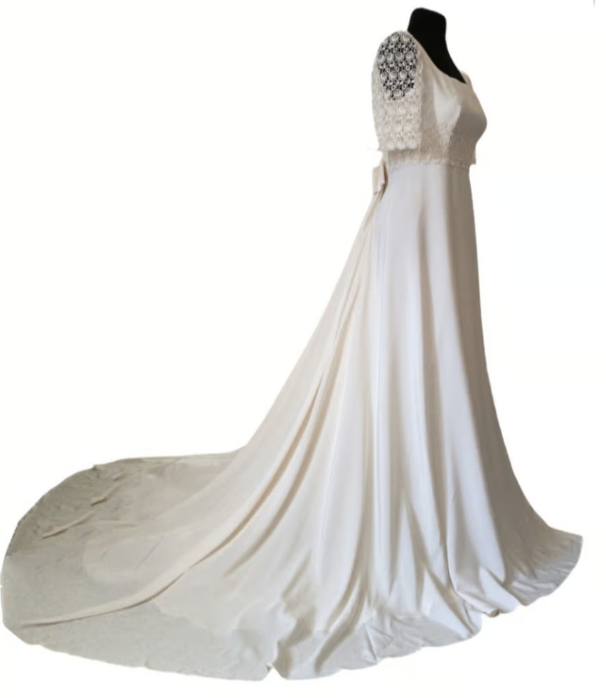 Chanel Custom Made Wedding Dress Save 40 Stillwhite