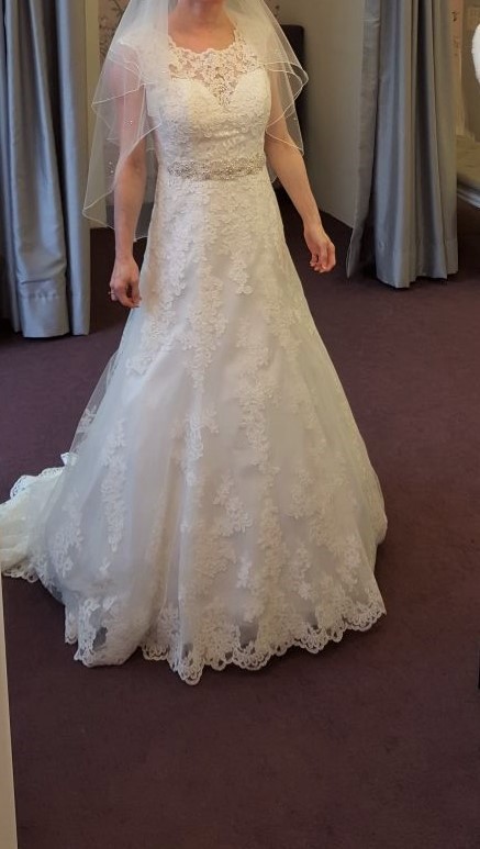 Morilee Ines 5410 Used Wedding Dress 