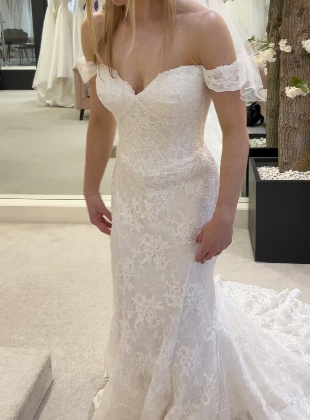 Allure Bridals, A1355