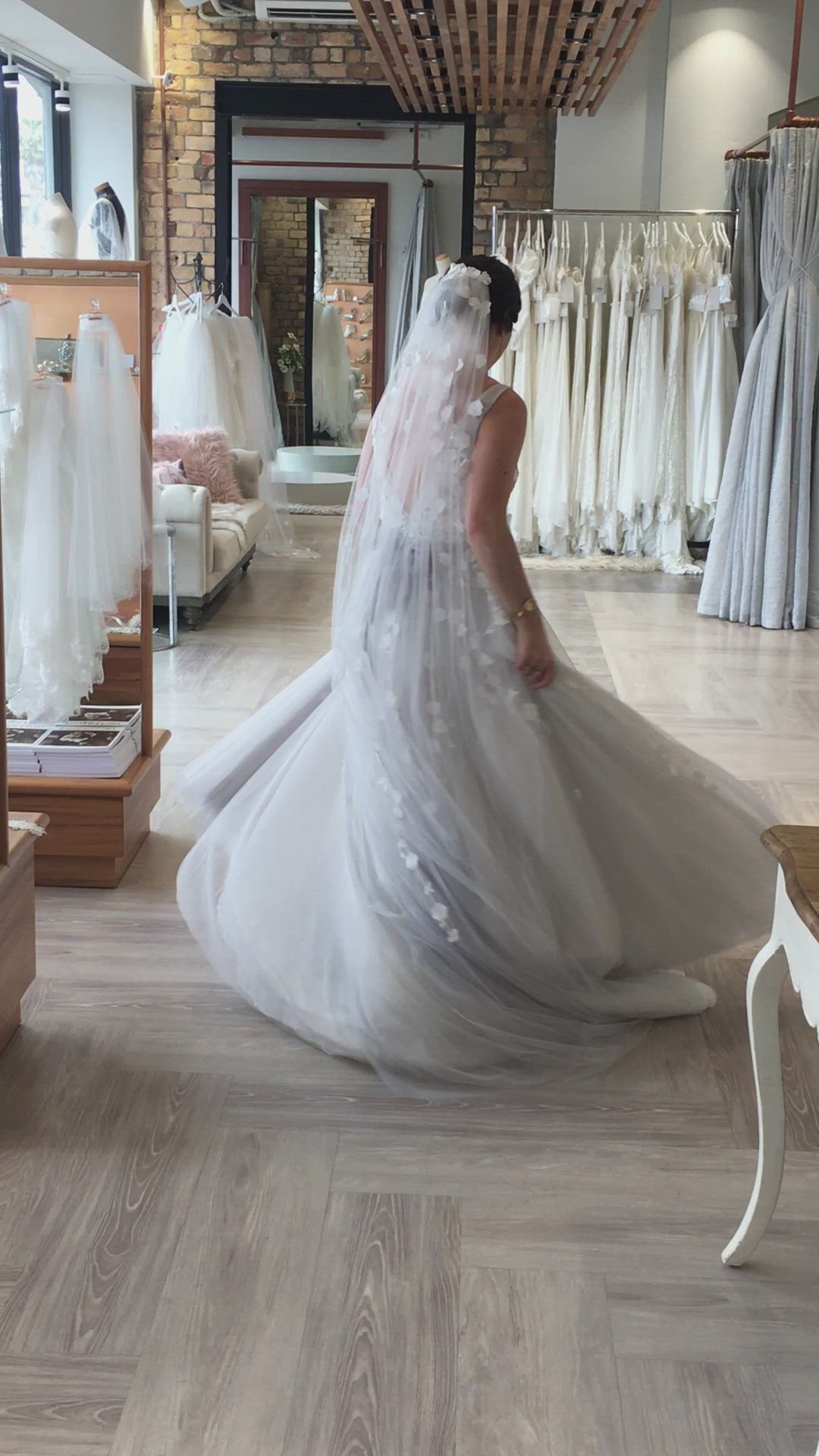 Hera Couture, Custom Lavant in Dove Grey