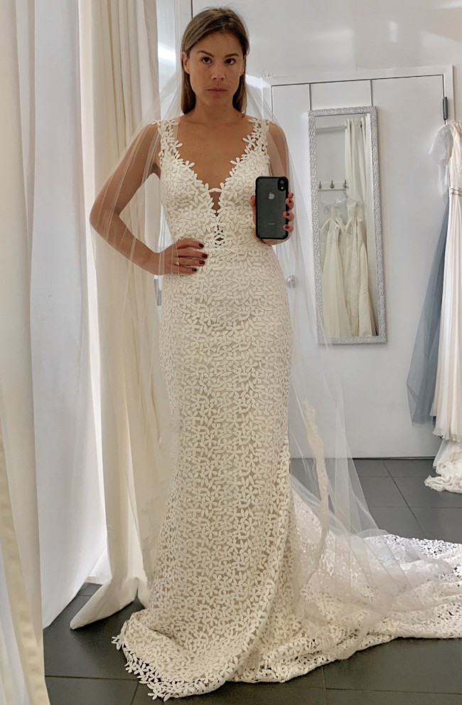 Laudae Jasmine gown