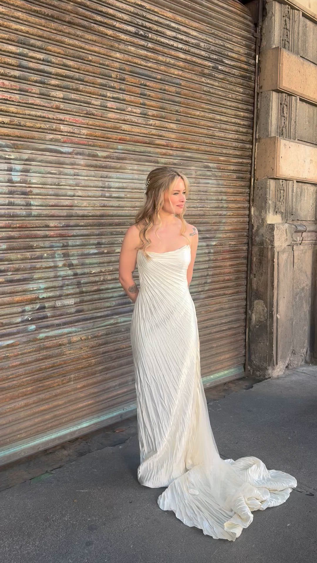 Danielle Frankel, Rainey with Long Train + Bustle