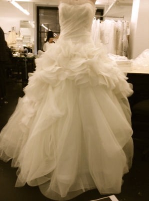 Vera Wang, Hayley Used Wedding Dress Save 66% - Stillwhite