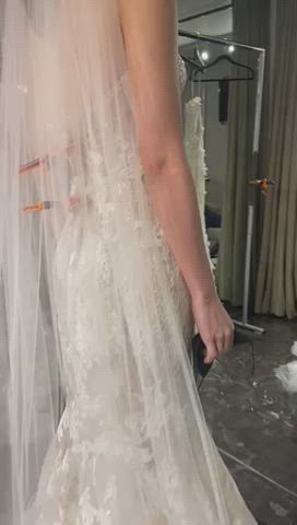 monique lhuillier larissa